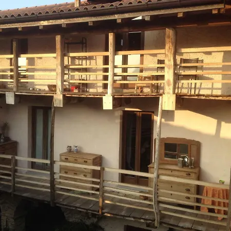 La Tana Del Ghiro Panzió 3*