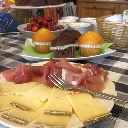 La Tana Del Ghiro 3* Porto Valtravaglia
