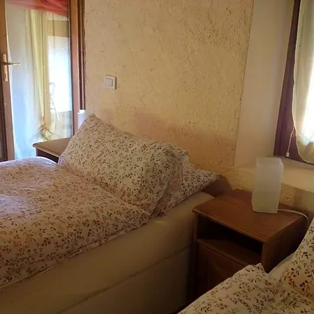 Bed & Breakfast La Tana Del Ghiro Porto Valtravaglia