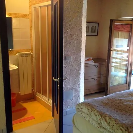 Bed & Breakfast La Tana Del Ghiro 3*