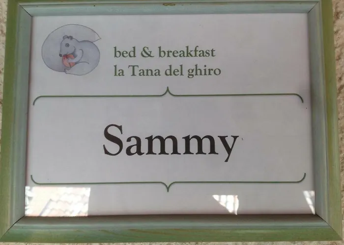 לינה וארוחת בוקר La Tana Del Ghiro 3*